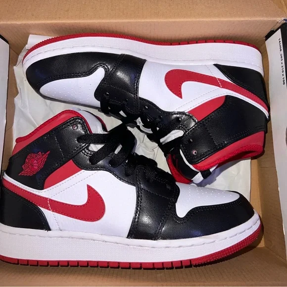 Jordan 1 size 4y new arrivals